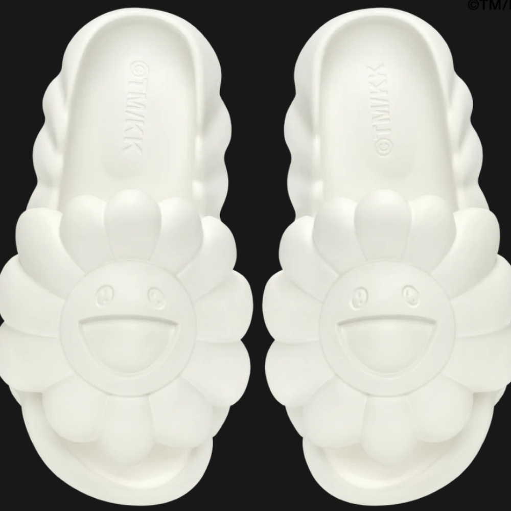 Takashi Murakami x Ohana Hatake Slides (star white)